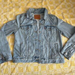 Levi's Denim Jean Jacket Women’s Light Wash